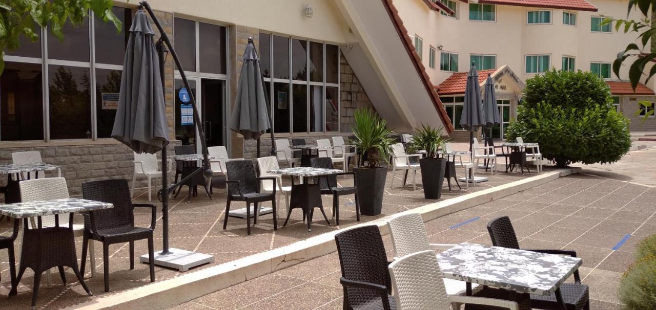 Hotel Relais Ras El Maa Ifrane  Exterior photo